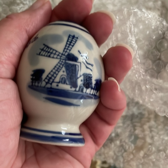 Salt and Pepper Shakers NEW Delftware from Holland blue painted offwhite pottery - Picture 5 of 9